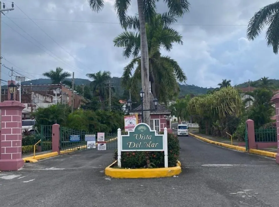 Spare Rooms, St Mary Steer Town Jamaica